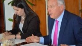 Bukarestben akkreditált külföldi újságírókkal egyeztetett Borbély