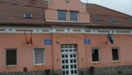 Önszántából vette le a községháza-feliratot két kézdiszéki elöljáró