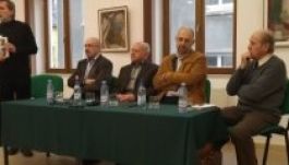 Könyv jelent meg Domokos Géza kockázatairól