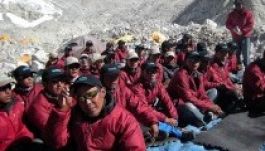 Egyelőre még nem döntötték el a serpák, sztrájkoljanak vagy sem