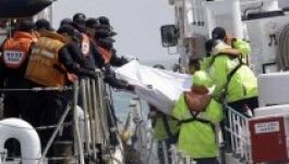 Már 150 halottja van a koreai kompkatasztrófának