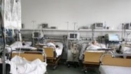 Kevesebb kórházi ággyal 