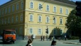 Magyar nyelvű gyógyszerészsegéd-képzés indul Szatmáron