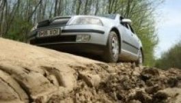 Román útviszonyok: siralmas jelen, rózsás jövő