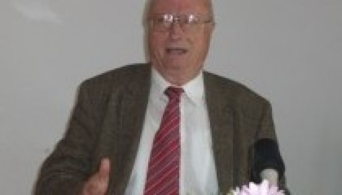 Kincses folytatja perét a MOGYE ügyében