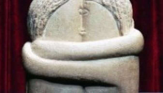 Mesés összegért kelt el A csók gipszben