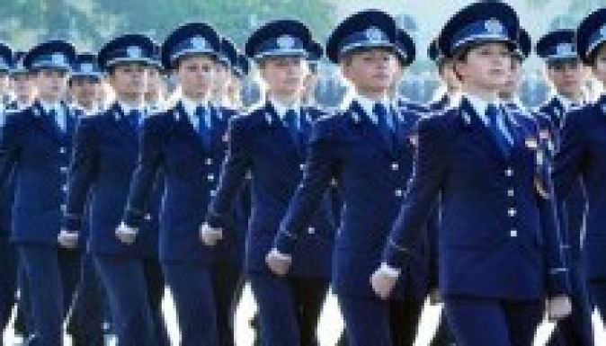 Alacsonyabb rendőrjelölteket is felvesznek az iskolába