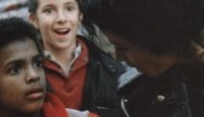 Újabb gyermekmolesztálást bizonyítanának Michael Jacksonra