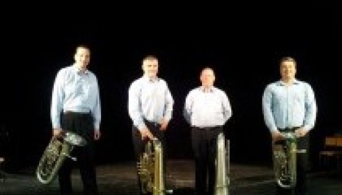 Erdélyi koncertkörúton a komolyzene szumósai