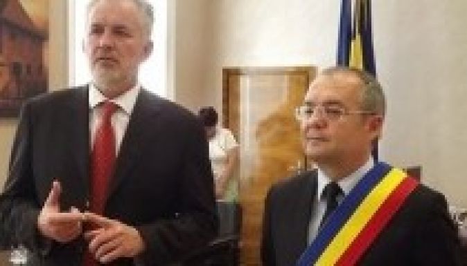 A pécsi polgármesterrel egyezkedett Boc