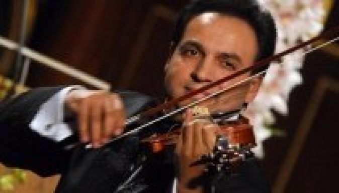 Erdélyben kezdi világkörüli turnéját Mága Zoltán