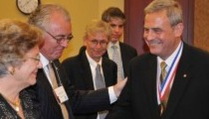 Amerikai magyarok tüntették ki Washingtonban Tőkés Lászlót