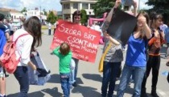 Csontig hatoló villámcsődület