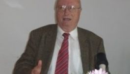 Kincses folytatja perét a MOGYE ügyében