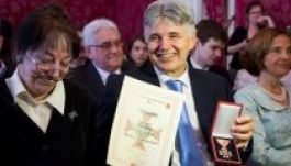 Posztumusz Lovagkereszttel tüntették ki Méhes György írót