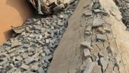 Rádőlt egy támfal egy kínai kis üzemre - 18 halott