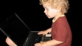 Gyerekek internethasználata szülői szemszögből - előadás