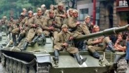 A cseheknek „pszichikai problémát” okoznának a NATO-csapatok