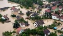 Ismét ezreknek kellett elhagyniuk otthonukat Szerbiában