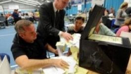 Nagy-Britanniában éjjel ért véget a szavazás