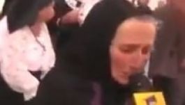 Imádják az oltyán parasztasszonyok a televíziók mikrofonját (VIDEÓK)