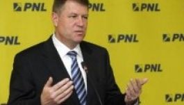 Johannis lemondott, készülődik Antonescu