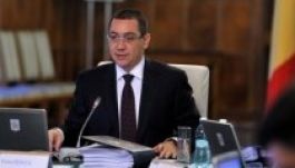 Hivatalában maradhat a Ponta-kormány