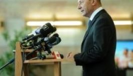 Băsescu: továbbra is igényt tartunk az agrárbiztosi posztra