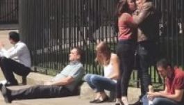 Mi történik, amikor a nő veri a férfit az utcán? (VIDEÓ)