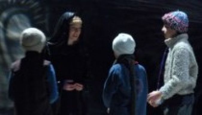 Rózsa és Ibolya: mesejáték a Csíki Játékszín előadásában