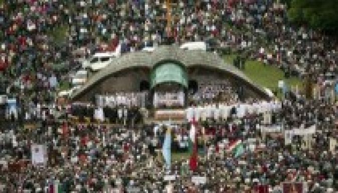 Ünnepi műsorral készül a magyar közmédia a pünkösdre