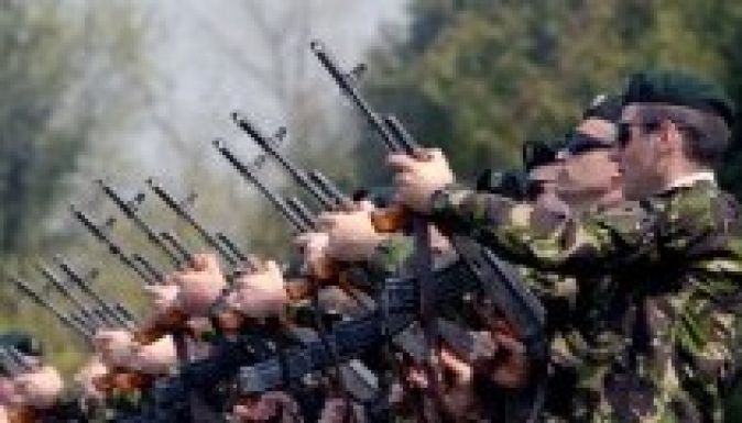Jóváhagyta Brüsszel a román védelmi kiadások növelését