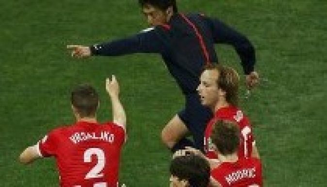 „Felejtsük el Neymart, Nisimura Brazília új hőse”