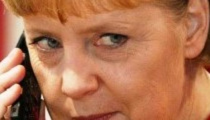 Hillary Clinton elismerte: hiba volt lehallgatni Merkelt