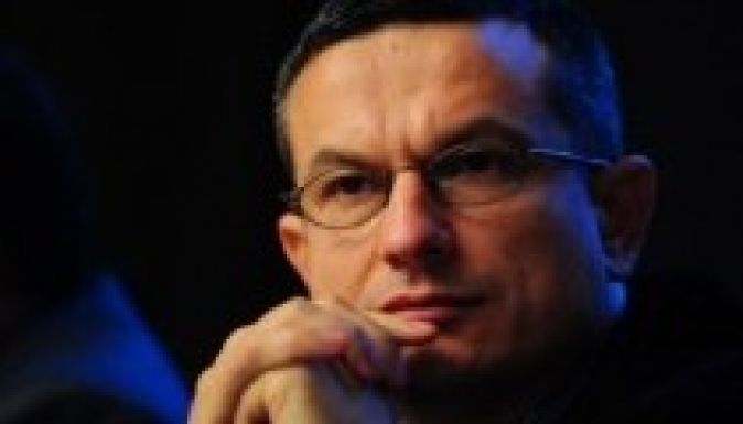 Rasszizmus és intolerancia-ellenesség a Metszetben