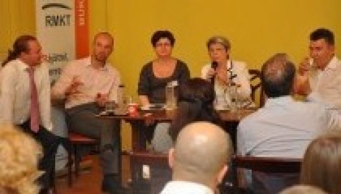 Magyarként Bukarestben, tabu vagy lehetőség?