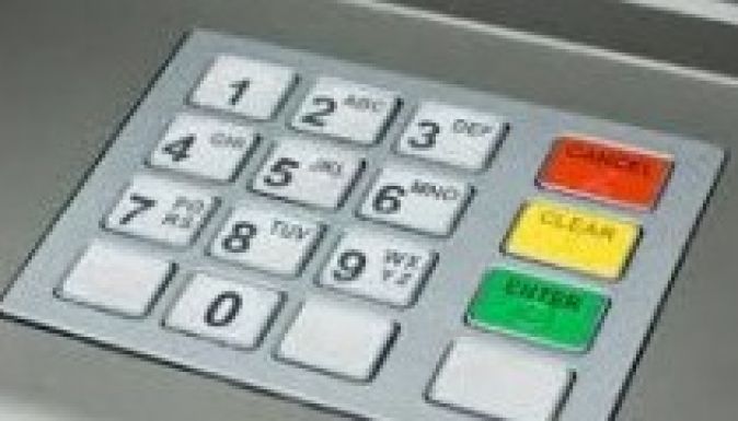 Kolozsvári diákok találmánya: szemmel írjuk be a PIN-kódunkat