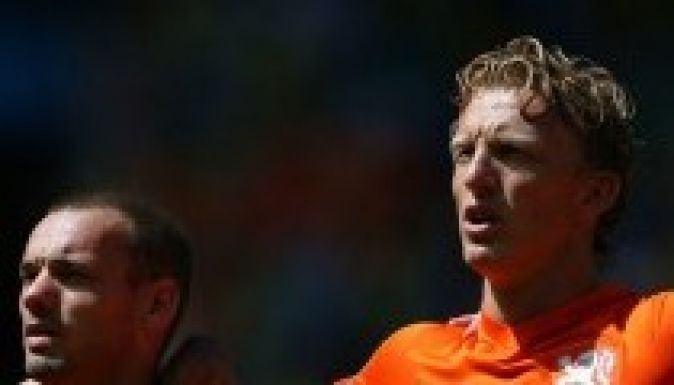 Foci-vb: Sneijder rekordja, Kuyt a hetedik holland
