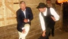 Magyar néptáncot tanult Székelyföldön Károly herceg