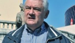 Ismét pártelnök lett a magyarfaló Ján Slota