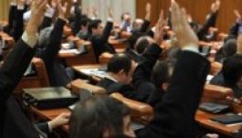 Véglegesen megbukott a Verespatak-törvény a parlamentben