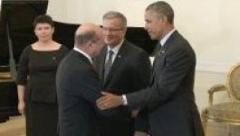 Obamával diskurált a román államfő Varsóban (GALÉRIA)