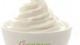 Mesés borravalót hagyott Charlize Theron egy fagyiért