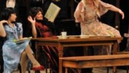 Könyvbemutató és vígjáték a nagyváradi Miniévadon