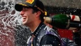 Forma-1: élete első győzelmét aratta Ricciardo