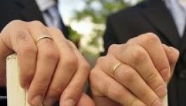 Elutasította az élettársi szerződés törvényét a képviselőház