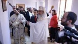 Festékhengerrel szentelt meg egy tévéstúdiót az ortodox pátriárka