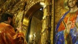 Összeverekedett a templomban két ortodox pópa