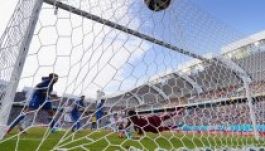 Így áldozott le az óvilági futballnak (GALÉRIA)