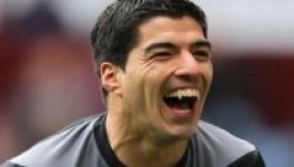 Foci-vb: minden idők legnagyobb büntetését kapta Suárez